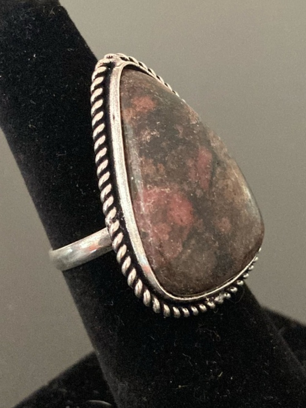 Sterling Silver Teardrop Stone Statement Ring - Black and Pink  size 6